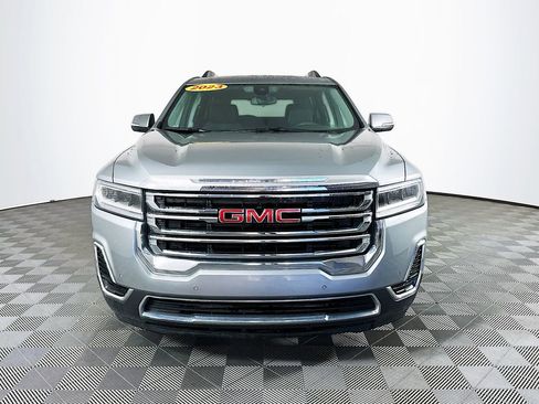 Used 2023 GMC Acadia SLE w/ Driver Convenience Package image 4