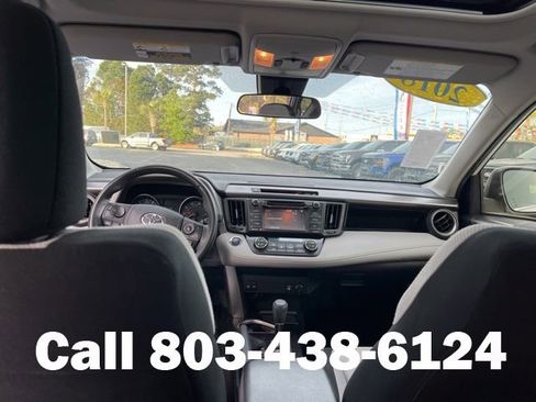 Used 2018 Toyota RAV4 XLE image 15
