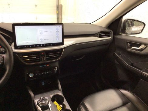 Used 2023 Ford Escape Platinum AWD/4WD image 32
