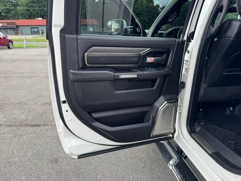 Used 2021 RAM 3500 Limited AWD/4WD image 17