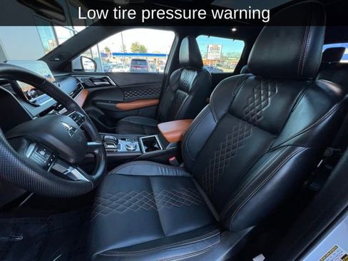 Used 2023 Mitsubishi Outlander SEL image 5