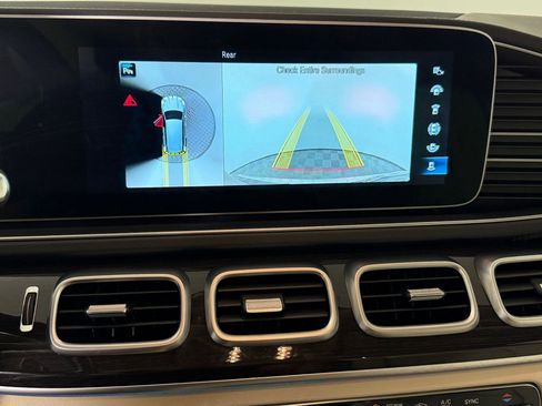 Used 2022 Mercedes-Benz GLS 450 4MATIC image 24