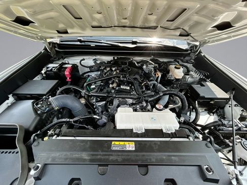 Used 2024 Toyota Tacoma SR RWD image 33
