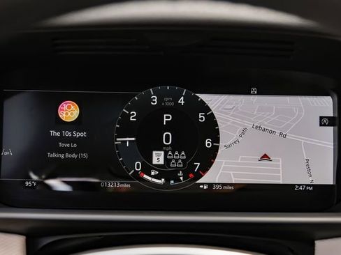 Used 2025 Land Rover Discovery Dynamic SE AWD/4WD image 23