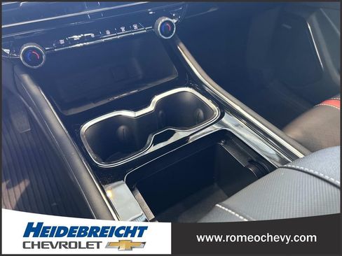 Used 2024 Chevrolet Traverse RS w/ LPO, Floor Liner Package AWD/4WD image 24