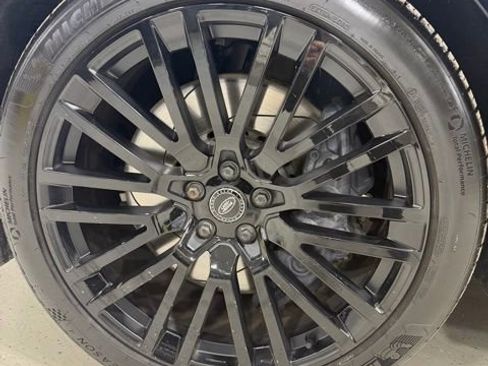 Used 2025 Land Rover Range Rover Sport SV Edition Two image 34