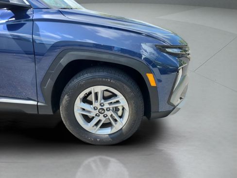 Used 2025 Hyundai Tucson SE image 30