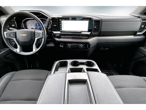 Used 2024 Chevrolet Silverado 1500 LT image 8
