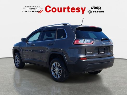 Used 2020 Jeep Cherokee Latitude Plus w/ Cold Weather Group AWD/4WD image 7