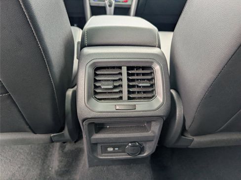 Used 2023 Volkswagen Tiguan SE R-Line AWD/4WD image 19