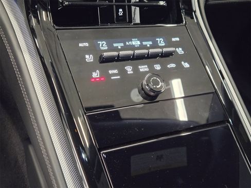 New 2025 Porsche Panamera image 21