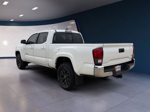 Used 2023 Toyota Tacoma SR5 RWD image 3