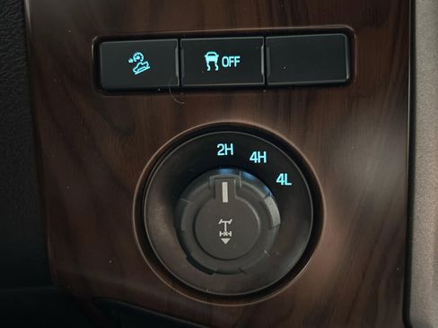 Used 2014 Ford F350 Lariat w/ Lariat Ultimate Package image 16