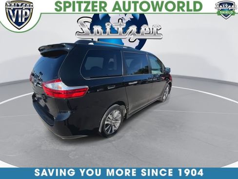Used 2019 Toyota Sienna XLE w/ XLE Navigation Package AWD/4WD image 9