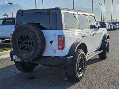 Used 2022 Ford Bronco Wildtrak image 3