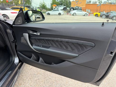 Used 2018 BMW M2 RWD image 19