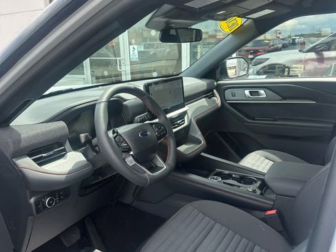 New 2026 Ford Explorer ST-Line AWD/4WD image 21