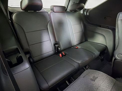 New 2026 Chevrolet Traverse RS w/ LPO, Floor Liner Package AWD/4WD image 23