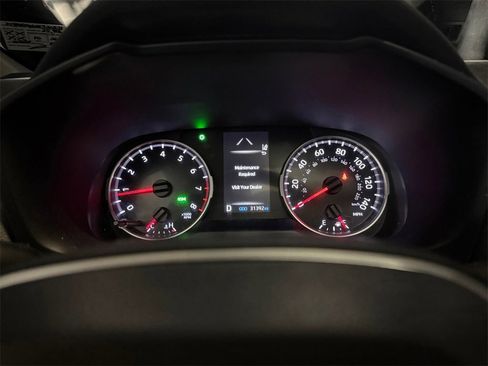 Used 2022 Toyota RAV4 XLE w/ Convenience Package image 16