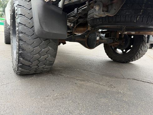 Used 2017 Toyota Tacoma SR AWD/4WD image 22
