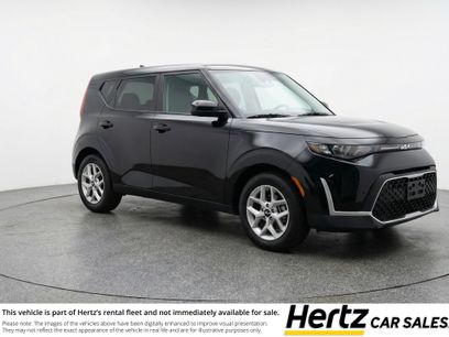 Used 2025 Kia Soul LX w/ LX Technology Package