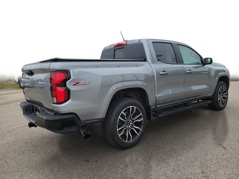 Used 2024 Chevrolet Colorado Z71 w/ LPO, Dark Essentials Package AWD/4WD image 4