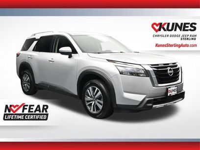 Used 2025 Nissan Pathfinder SL