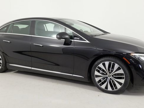 Used 2023 Mercedes-Benz EQE 500 4MATIC Sedan image 9