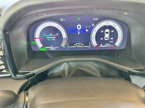 Used 2025 Toyota Camry XSE FWD image 12