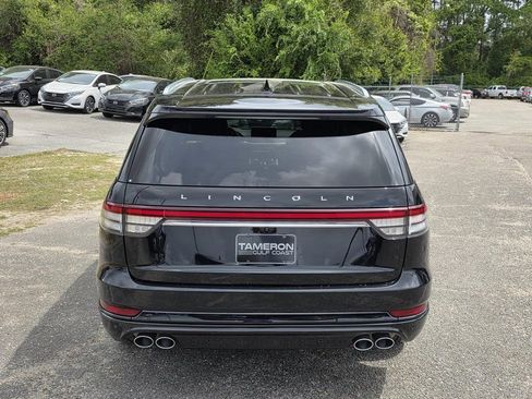 Used 2022 Lincoln Aviator Grand Touring w/ Elements Package Plus AWD/4WD image 4