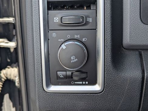 Used 2017 RAM 1500 Big Horn AWD/4WD image 22