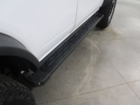 Used 2024 Ford Bronco Badlands image 13