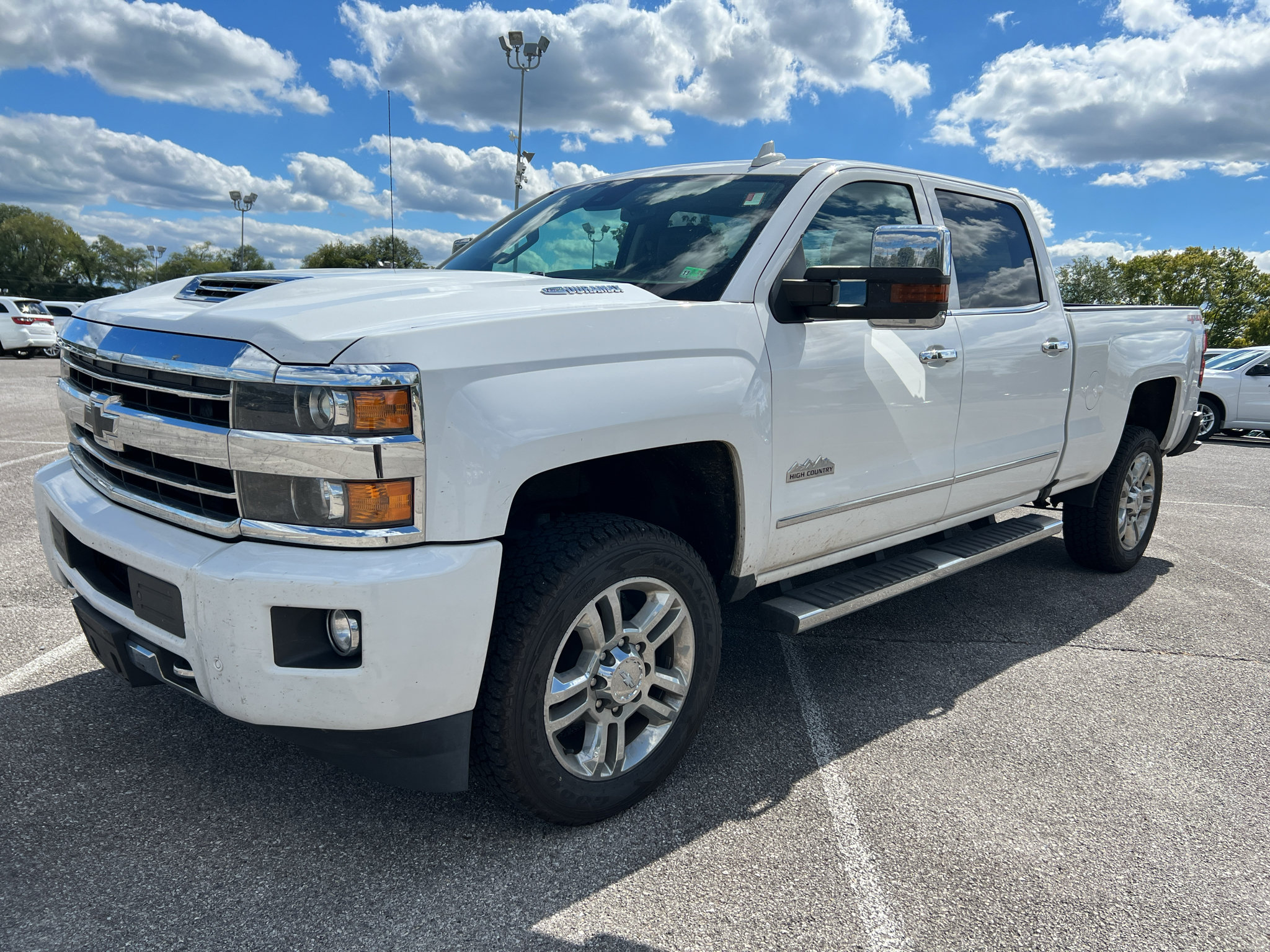 Used 2019 Chevrolet Silverado 2500 High Country w/ Duramax Plus Package AWD/4WD image 7