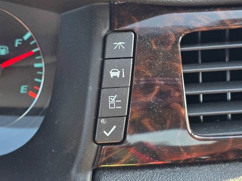 Used 2013 Chevrolet Impala LT FWD image 23