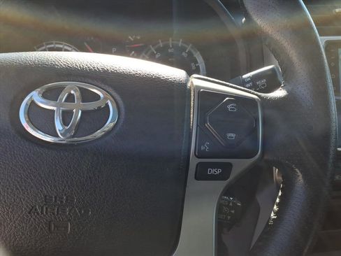 Used 2018 Toyota 4Runner SR5 Premium image 23