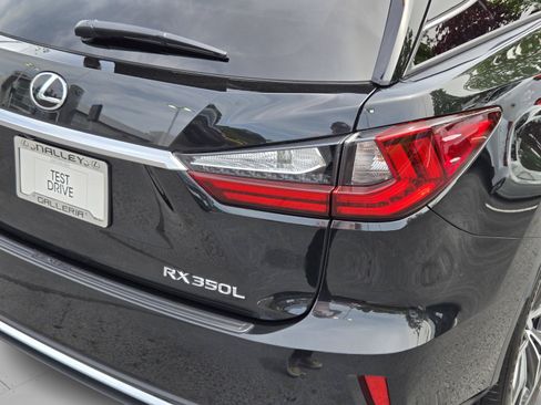 Certified 2022 Lexus RX 350L FWD w/ Premium Package image 10