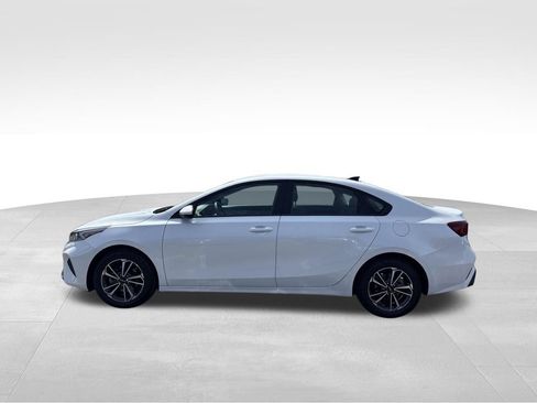 Certified 2024 Kia Forte LXS FWD image 10