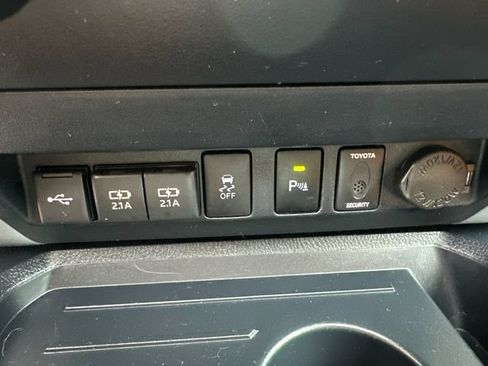Used 2020 Toyota Tundra 1794 Edition AWD/4WD image 36