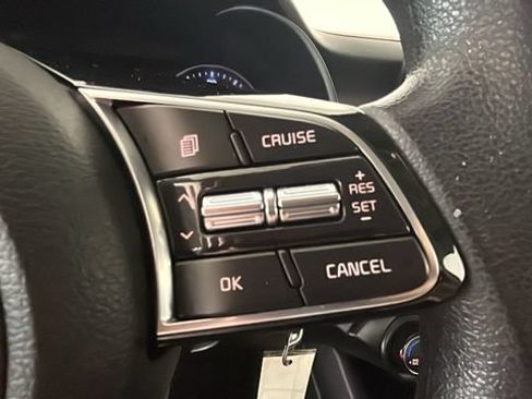 Used 2020 Kia Forte LXS FWD image 16