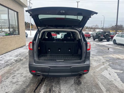 Used 2023 Subaru Ascent Onyx Edition image 11