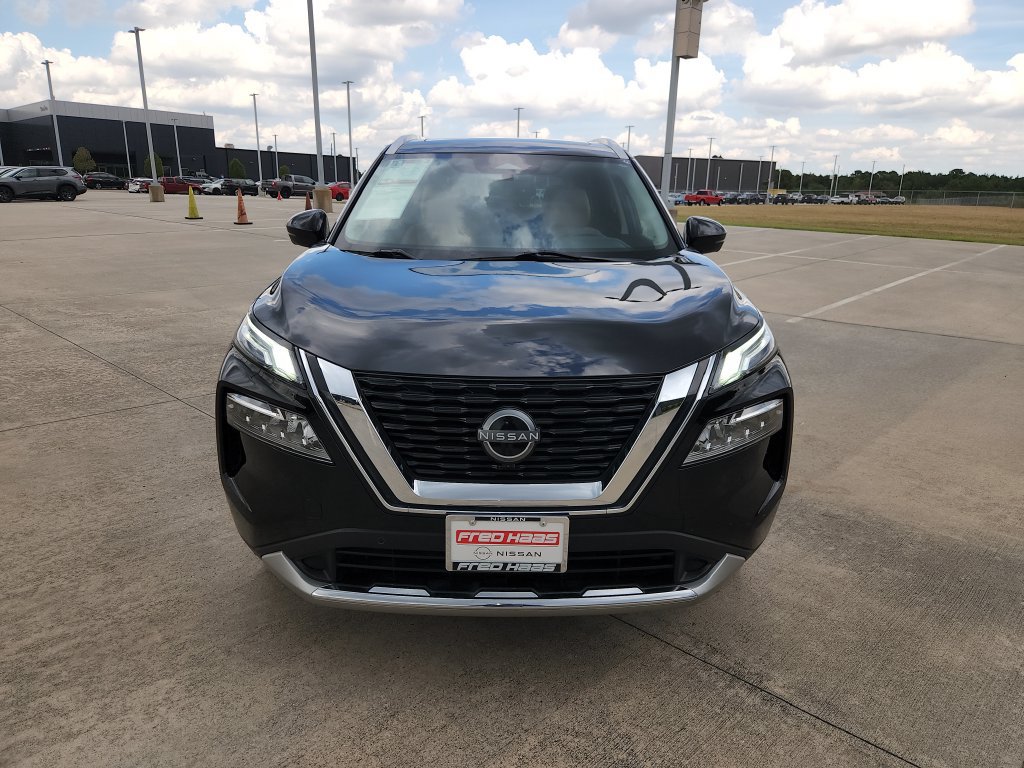 Used 2023 Nissan Rogue Platinum FWD image 11