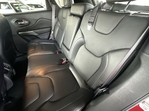 Used 2021 Jeep Cherokee Latitude Lux image 26