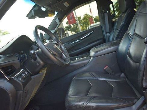 Used 2016 Cadillac Escalade Platinum AWD/4WD image 35