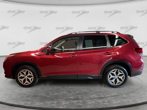 Certified 2024 Subaru Forester Premium AWD/4WD image 4