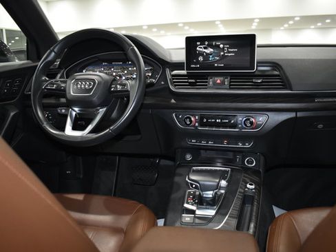 Used 2020 Audi Q5 2.0T Premium Plus w/ Premium Plus Package image 19