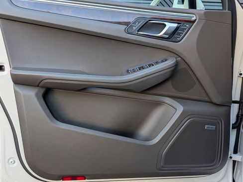 Certified 2024 Porsche Macan GTS image 14