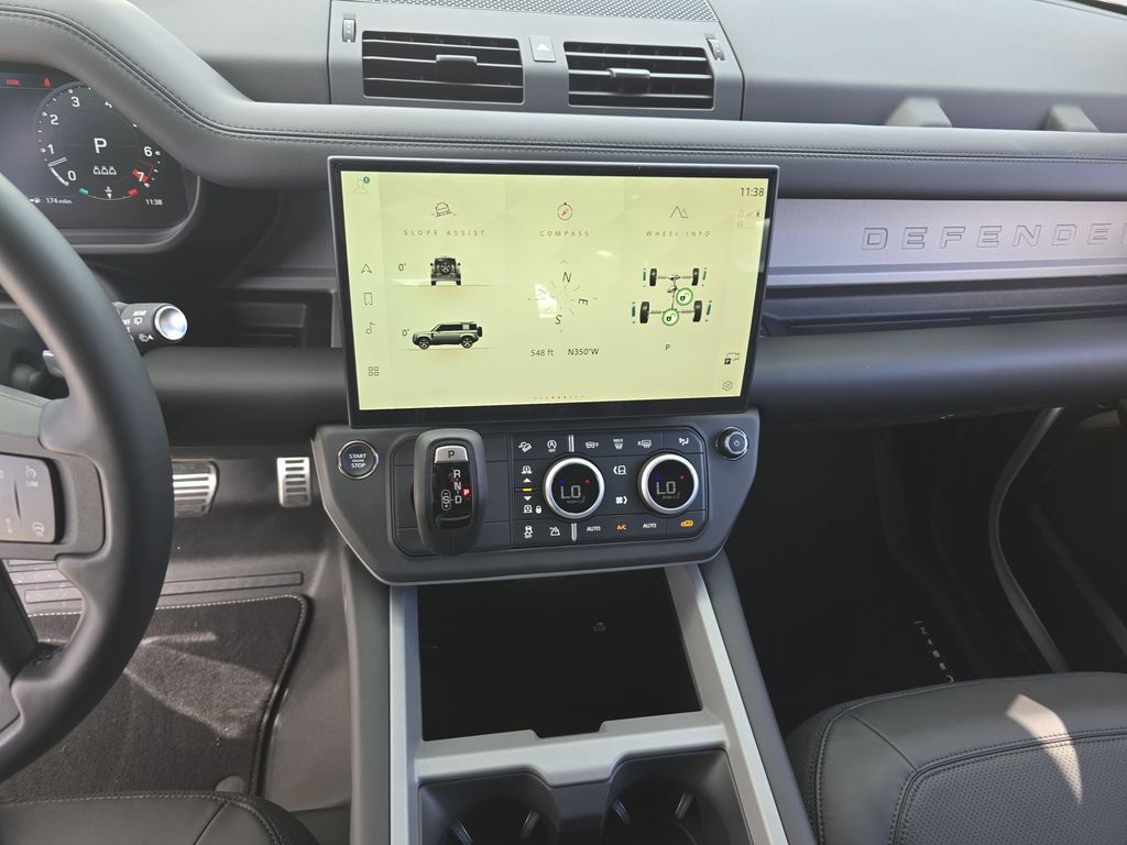 New 2026 Land Rover Defender 110 V8 AWD/4WD image 20