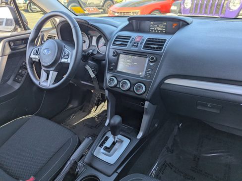 Used 2017 Subaru Forester 2.5i image 12
