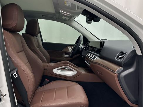 Used 2025 Mercedes-Benz GLE 350 4MATIC image 17