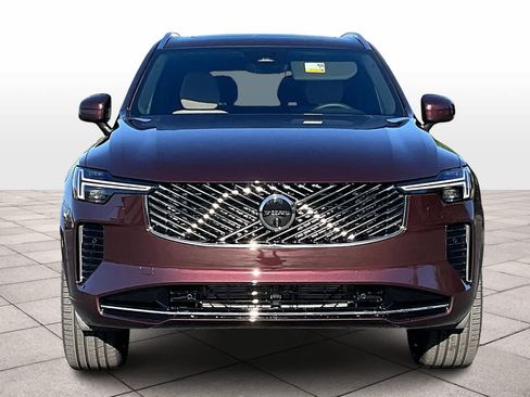 New 2026 Volvo XC90 B5 Plus AWD/4WD image 5